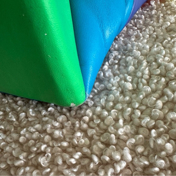 Kurt Geiger XXL Neon Kensington Drench Hand bag - Picture 6 of 15